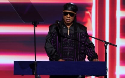 Stevie Wonder demandó a una expareja para desalojarla de una casa en la que vive gratis desde 1988